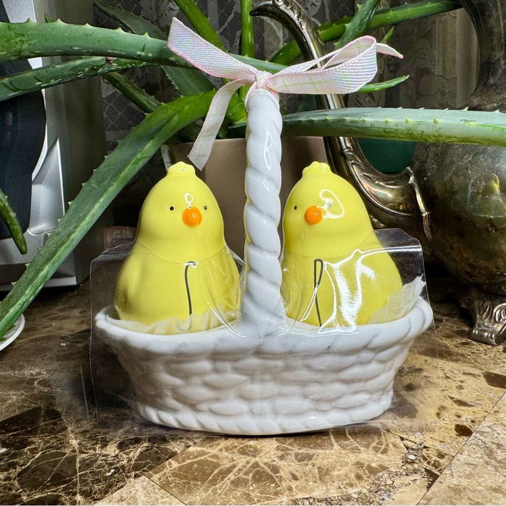 Rae Dunn Yellow Chick Salt & Pepper Skakers Set